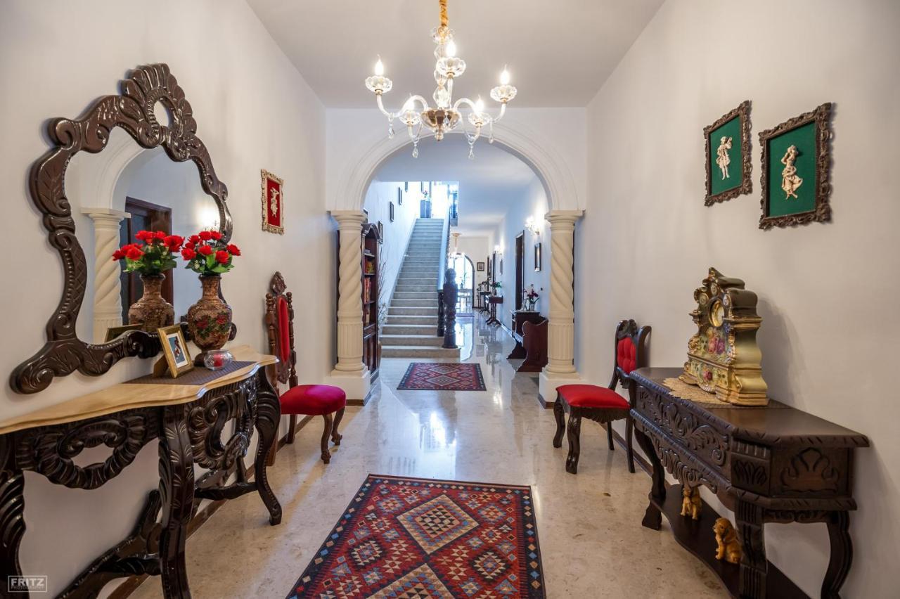 Close To Airport, Double Bedroom, Sofa-Bed, Private Bathroom For Adults And Children Aged 10 And Over Only Gudja Extérieur photo