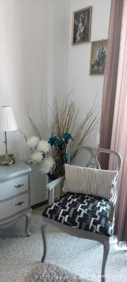 Close To Airport, Double Bedroom, Sofa-Bed, Private Bathroom For Adults And Children Aged 10 And Over Only Gudja Extérieur photo